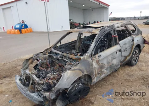 2016 Subaru Outback 2.5I Limited z USA, uszkodzony, nr VIN 4S4BSBNC2G3219869